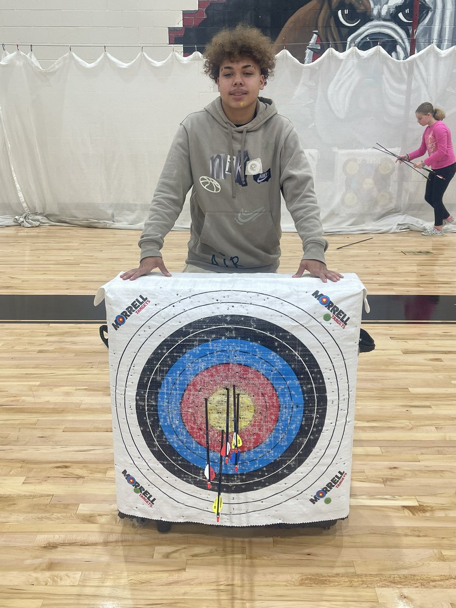 BearcatArchery's tweet photo. Someone got a @SinkLawFirm !! #all9's https://t.co/Ibez1PdS9U