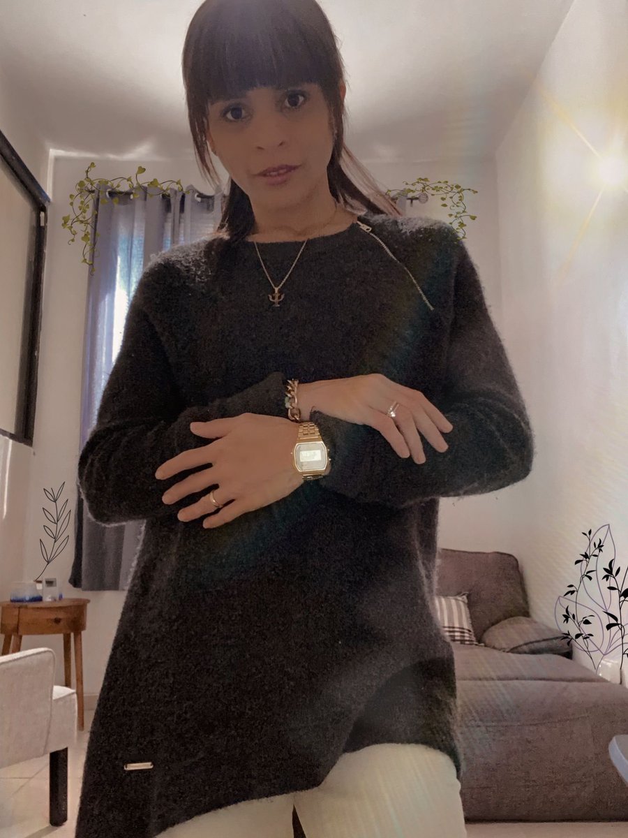 DianerysC's tweet photo. Una mujer con maestría a punto de deambular. Su apt se incendió, lo perdió todo y ahora no encuentra techo. La gente cree que es usuaria, pero lucha con un trastorno alimentario. Es licenciada en Salud Mental, pero ahora necesita de nuestra ayuda. 
ATH  móvil: 939-490-2451 https://t.co/gJeXtCGVbS