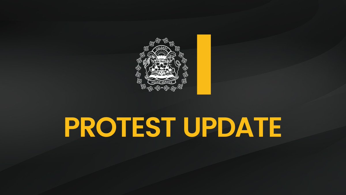 CalgaryPolice's tweet photo. 🔵 UPDATE 🔵

The protest has now concluded. The majority of the crowd has dispersed and traffic in the area is back to normal. https://t.co/hIZ6sBpi7J