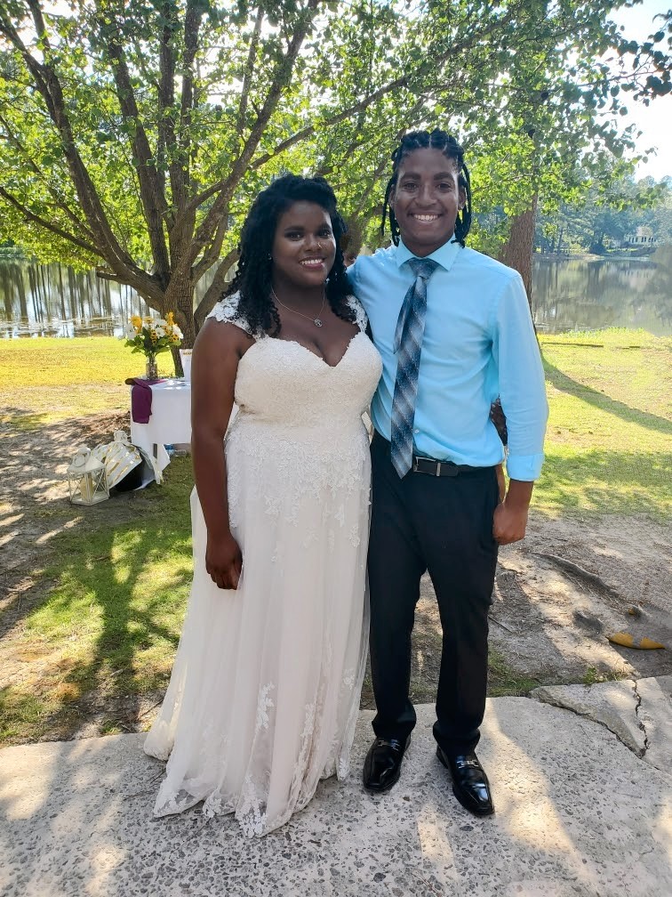 PleaseHelpFind4's tweet photo. Daniel is very close with his siblings. It's a big loss for them not to see him like they used to. For me, this day was the last day that I saw my son in-person. We must find out what happened to him! I need your support. https://t.co/Tr2eCZbqz2 to learn how. Please share https://t.co/SrGEziXNMq