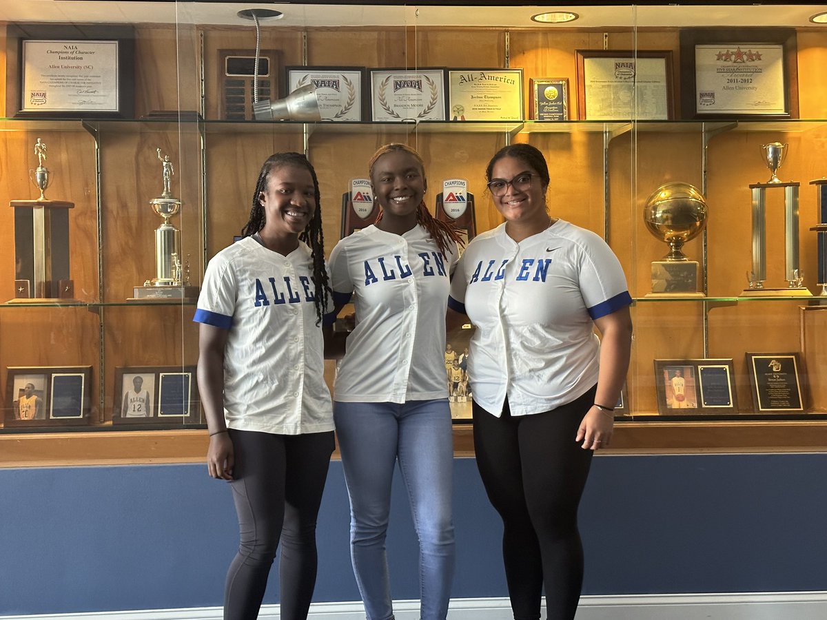 JeramyahAdams's tweet photo. Had a visit to Allen University, where I received My First Offer!!!! I’m excited to see what will be happening in my softball career!! 
@CoachA54839250 @MagicSoftball18 @bwoodsftball https://t.co/WJ7ULYEzlu