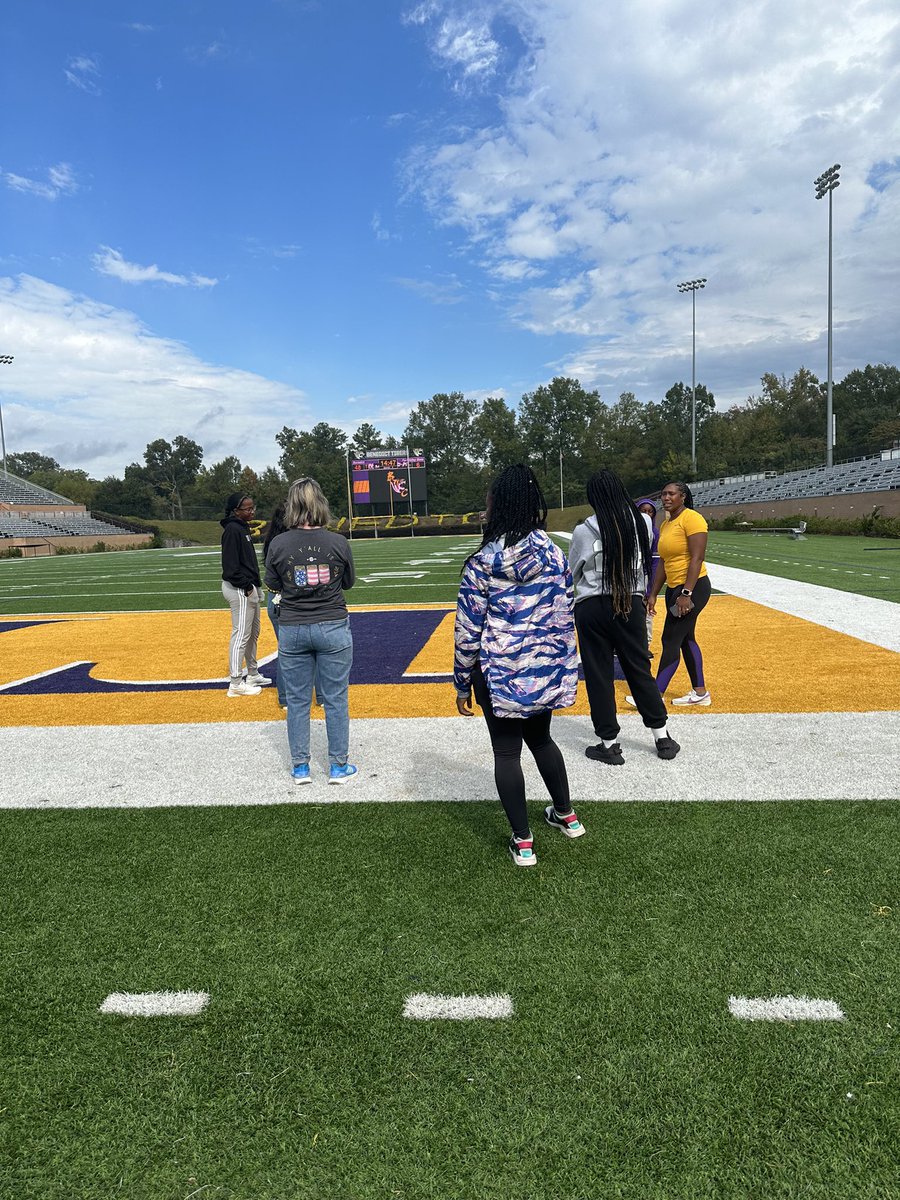 JeramyahAdams's tweet photo. Had another softball visit to Benedict College in South Carolina. I’d like to thank Coach Billie for the great time we had!! Looking forward to future conversations!
@CoachA54839250 @BenedictSoftb1 @bwoodsftball @MagicSoftball18 https://t.co/hqHHmF9vQA