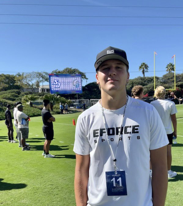 Appreciate the hospitality at the <a href="/USDFootball/">San Diego Football</a> game, enjoyed meeting the coaches and watching the game. Beautiful campus and great facilities. 
<a href="/eforcefootball/">EForce Football</a> <a href="/SunsetFootball/">Sunset Football</a> <a href="/AustenJacobs/">Coach Jacobs</a> <a href="/JordanJ_/">Jordan Johnson</a> <a href="/HC_Carter1/">Coach Carter</a>