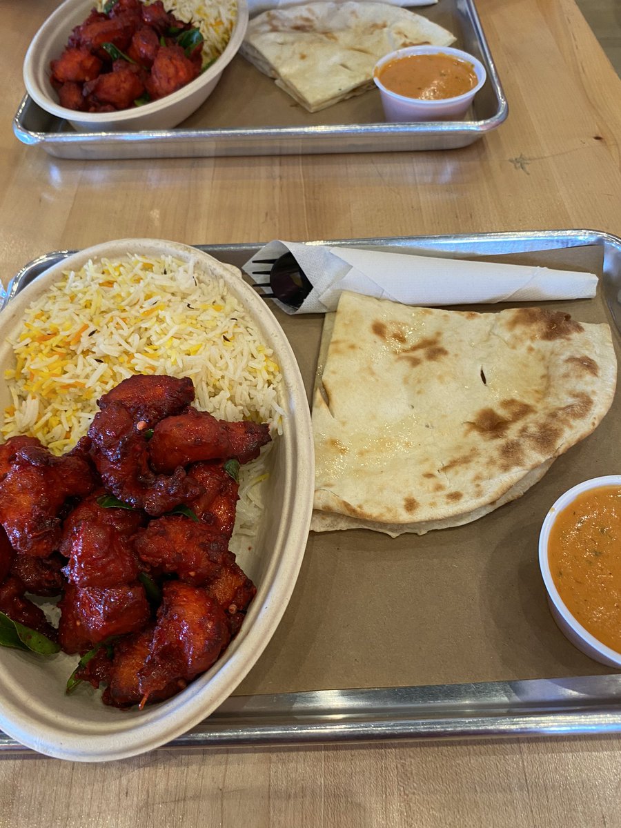 YSparrowAllison's tweet photo. El viernes fue de comida india con mi best friend, pero estuve ausente de todas mis redes 😭 https://t.co/Kj4kIJDNEF