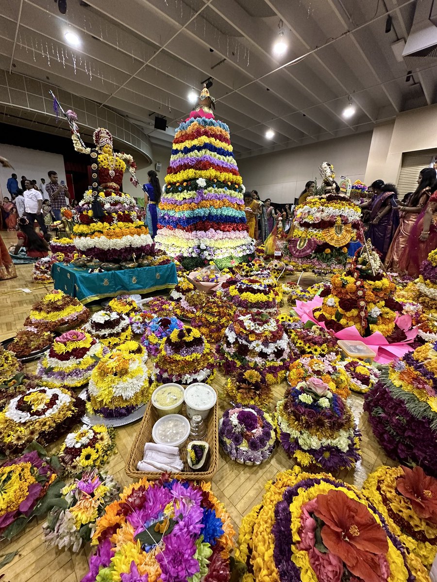 Even though I lived in Warangal for 4 years and in Hyderabad for 4 years, never had seen #Bathukamma festival, but now this is my 1st experience of the festival. #Phoenix #ShrineStadium #Bathukamma #TelanganaFestival #FlowerFestival