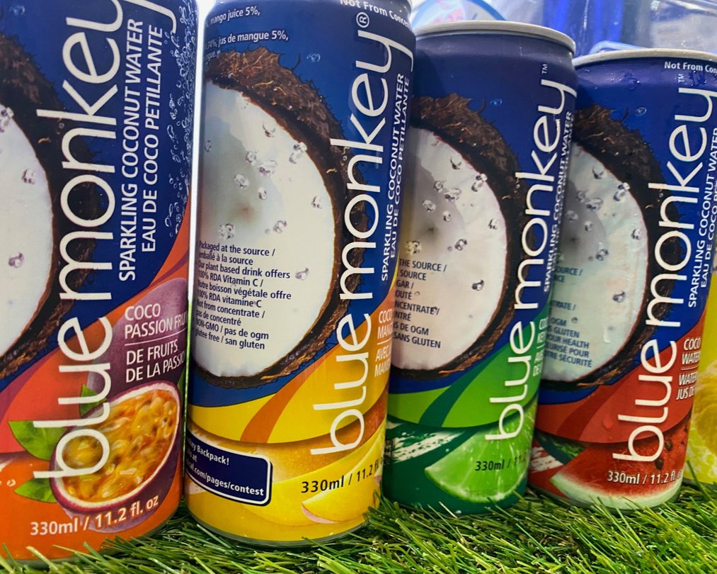 bluemonkeydrink's tweet photo. Do you LOVE coconut water, but fancy a fruity twist?! 

Our Sparkling Coconut Collection has you covered 🙌 

💙🐒 https://t.co/GNeF45Xmxu