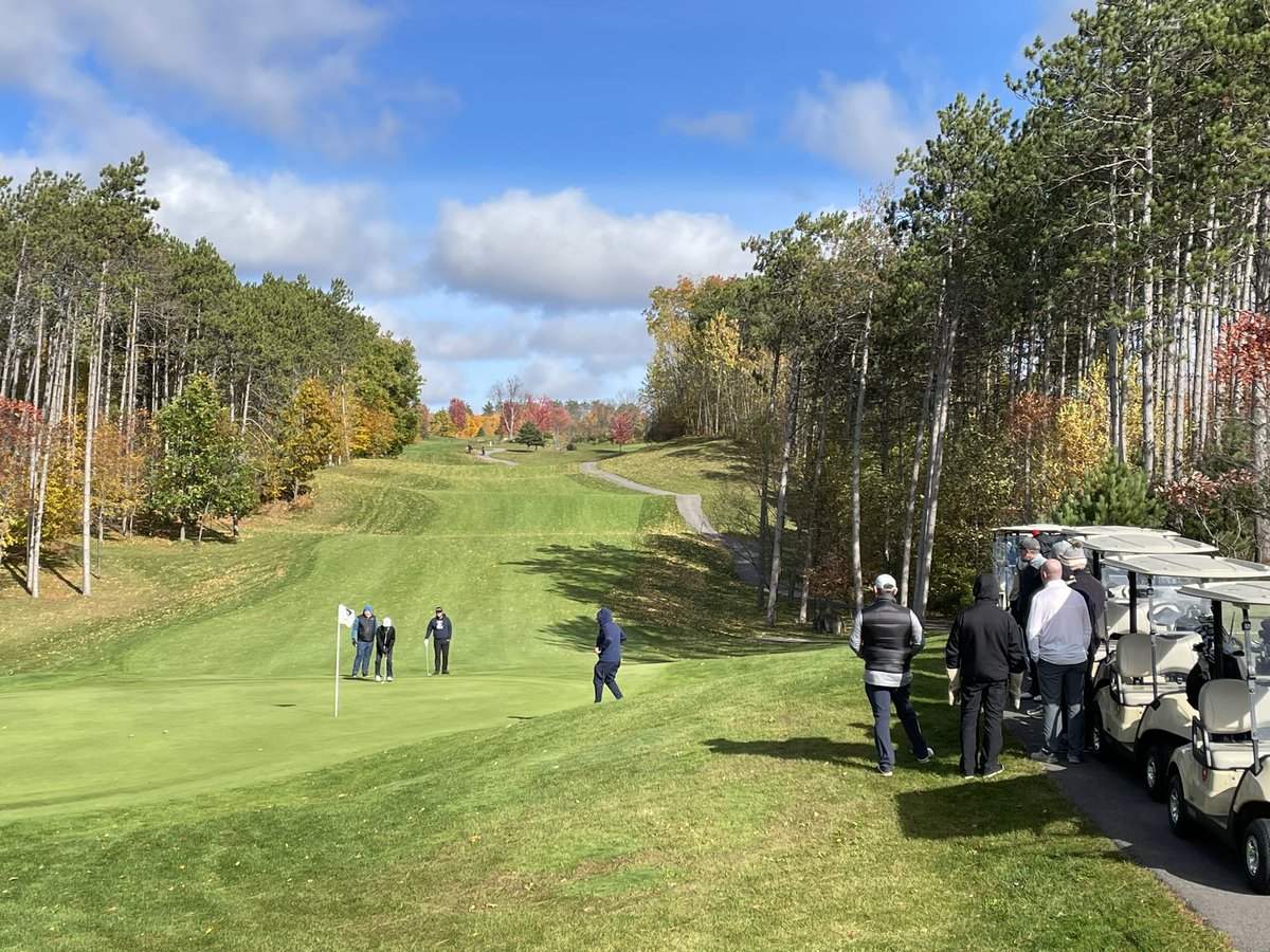 Monday Night Hackers 4 Man Scramble at <a href="/settlersghostgc/">Settlers' Ghost GC</a> Great day of Fall Golf plus $500 raised for Breast Cancer Awareness. #BreastCancerAwarenessMonth