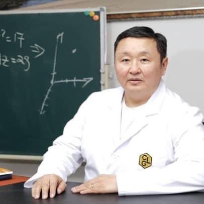 ✅Сайн байцгаана уу?  Би Физикийн ухааны доктор Норовын  Тэгшбаяр, байнаа. 

Метро, Цөмийн энерги, уран, цацраг идэвх, агаарын бохирдол, газар хөдлөлт, галт уул гэх мэт Байгалийн шинжлэх ухааны чиглэлээр олон хичээл бэлдлээ.   Та бүхнийг доорх линкүүдээр орж үзэхийг урьж байна.