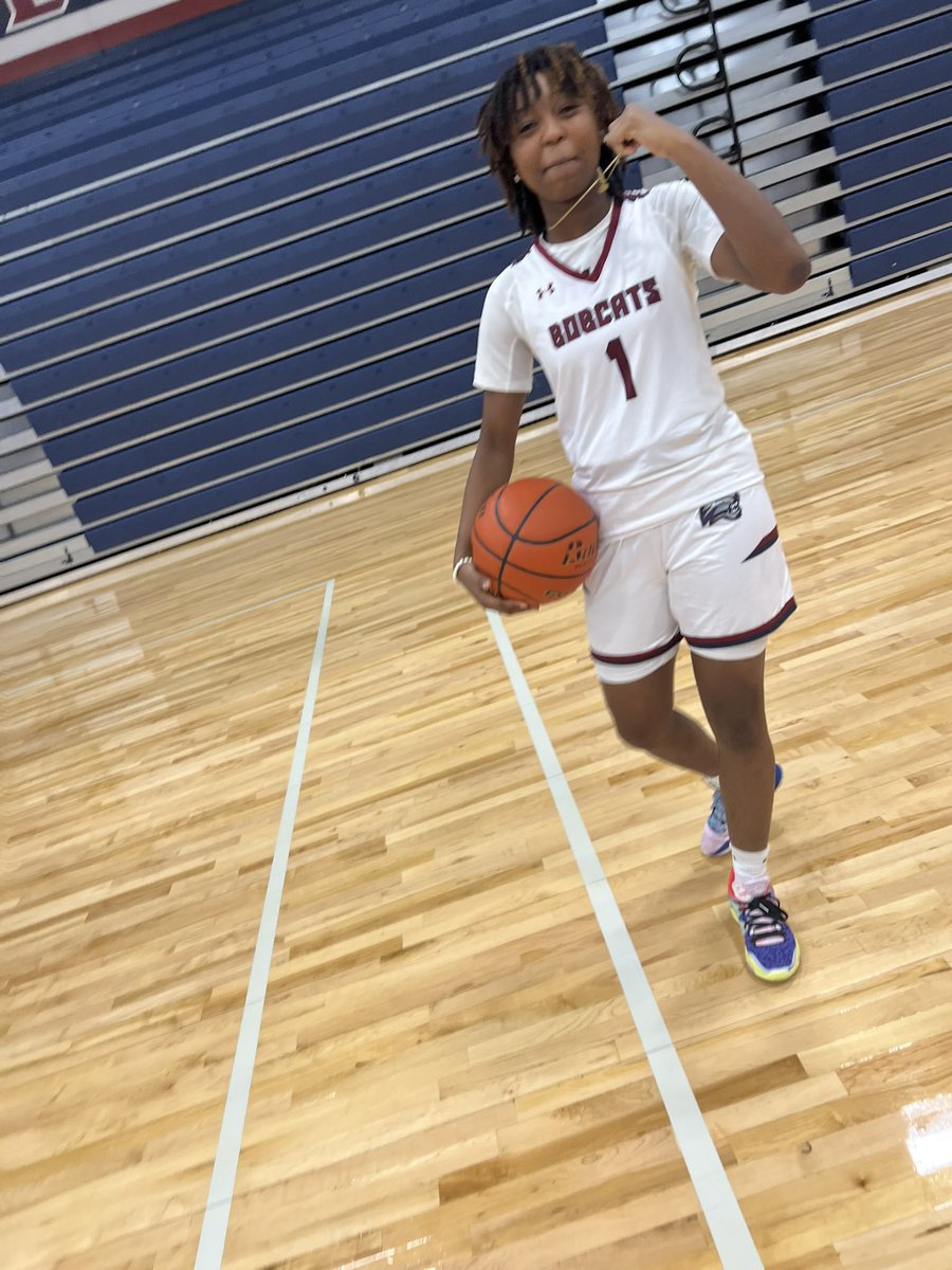 AmierahMoore's tweet image. Year UNO 
I choose me 🫶🏾