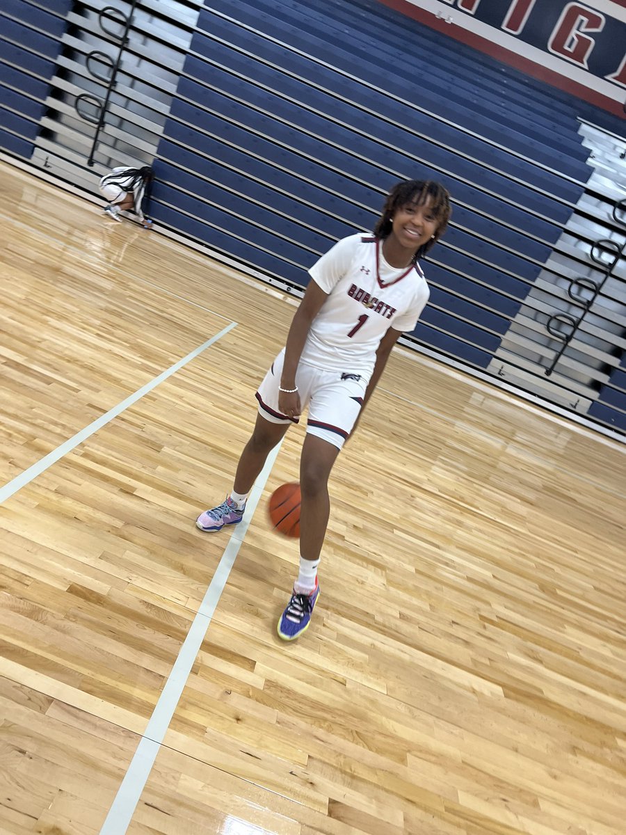 AmierahMoore's tweet image. Year UNO 
I choose me 🫶🏾