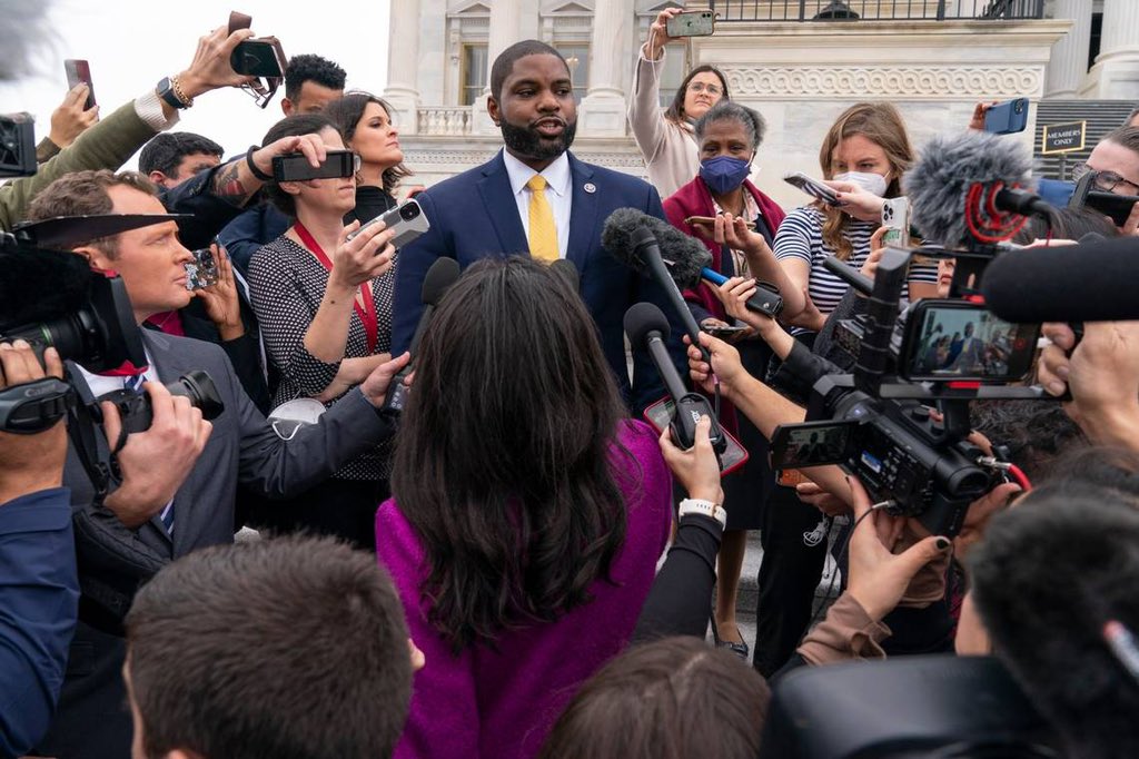 dom_lucre's tweet photo. 🔥🚨BREAKING: Rep. Byron Donalds announced that he will release all of the January 6 footage if he is elected House Speaker. https://t.co/AC1DBaa62F