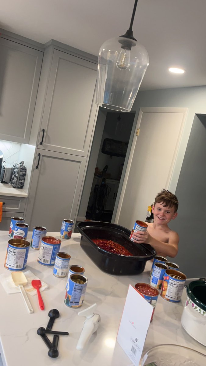 ShannonScheetz's tweet image. Football, Chili &amp;amp; pumpkins- 💜Avon💛❤️Buckeyes 🩶&amp;amp; 🤎Browns🧡 WIN!! A very chill weekend just what we all needed! #andrewmichaelscheetz 🍂🍁🏈🎃