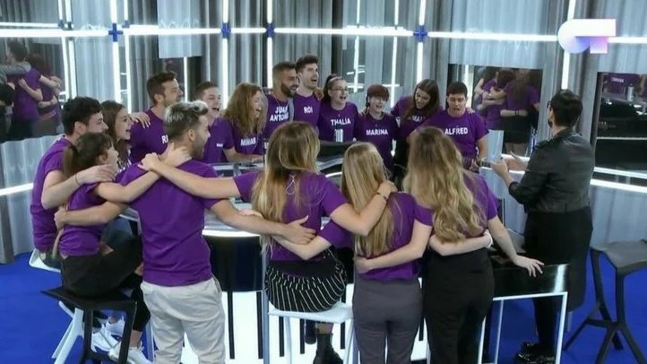MDjaidani's tweet photo. CAMINA DA UN PASO AL FRENTE Y RESPIRA..estoy sensible 
@miriamrmusic_ @lolaindigomusic @amaiaromero @Aitanax @anaguerra 
@nerearoficial @MireyaBravo_ @thaliagarrido @MarinaJade @RoiMendez @cepedaoficial @Agoney @raoulvazquez @rickymerino @juan_antonio @alfredgarcia 
 #6añosOT2017 https://t.co/1FuQGbN4Ba