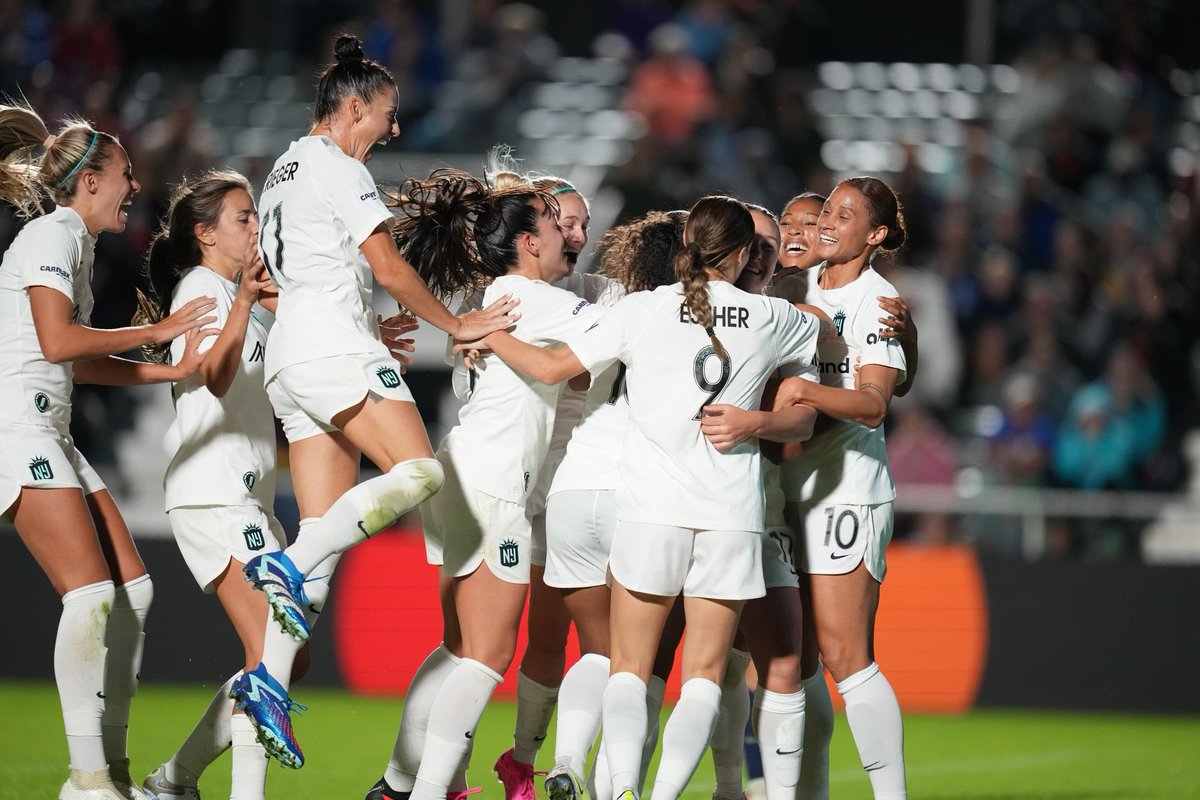 When your first pro goal happens in a playoff match. 🥹👏