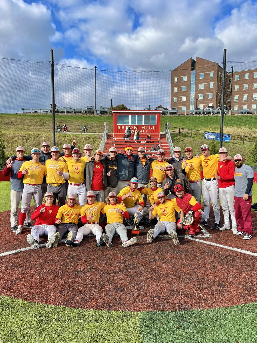 SHGriffBaseball's tweet photo. Team Reddy brought home the Fall World Series hardware with a 9-3 victory.
118 days until the 2024 opener!
#FUEGO | #FourEightyfour https://t.co/T4gDztamjq