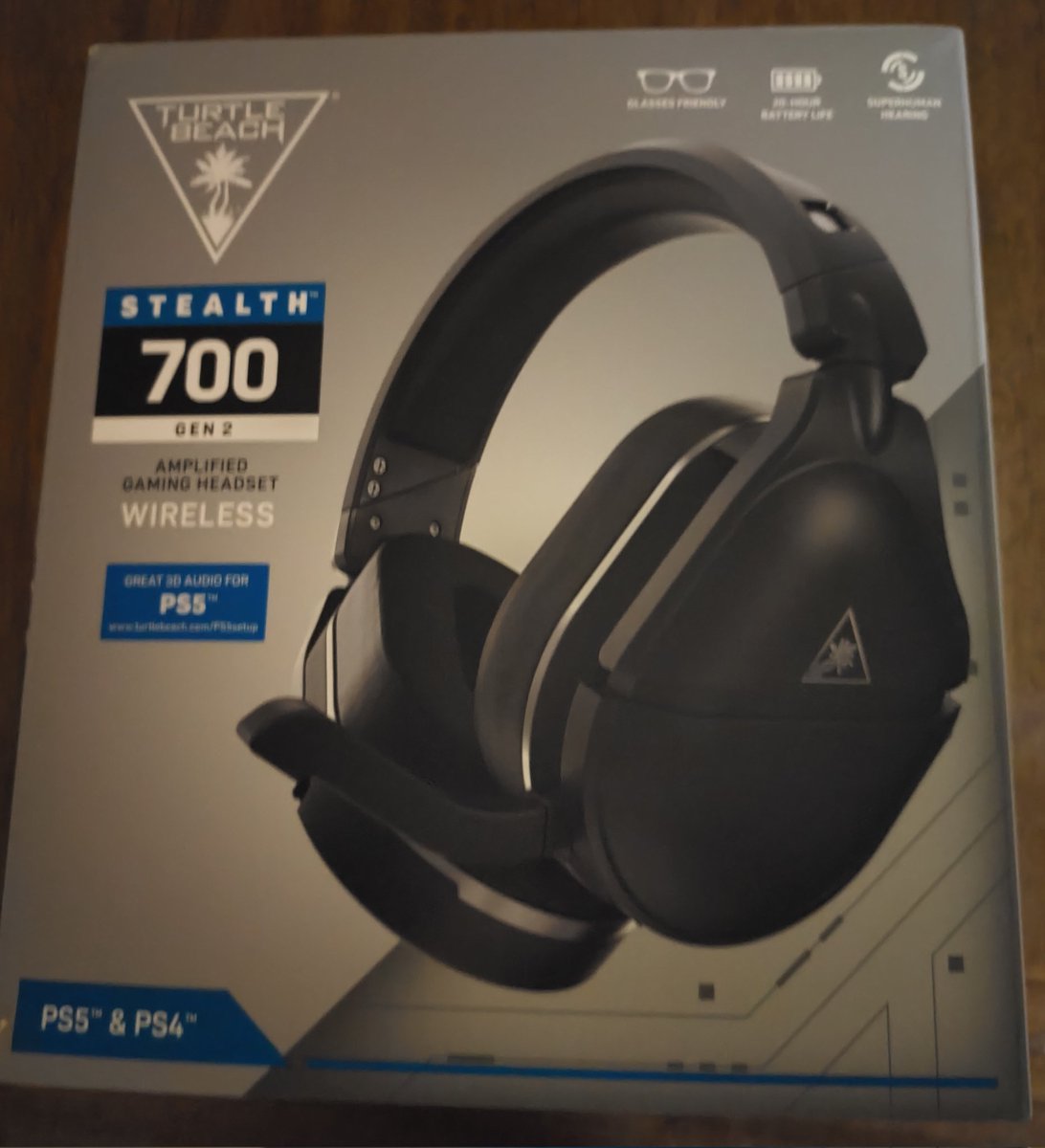 MunamiVT's tweet photo. We gaming now, tired of that wired crap~ Live in 30 minutes let's go!

#tvuber https://t.co/KAqvc6UkKW
