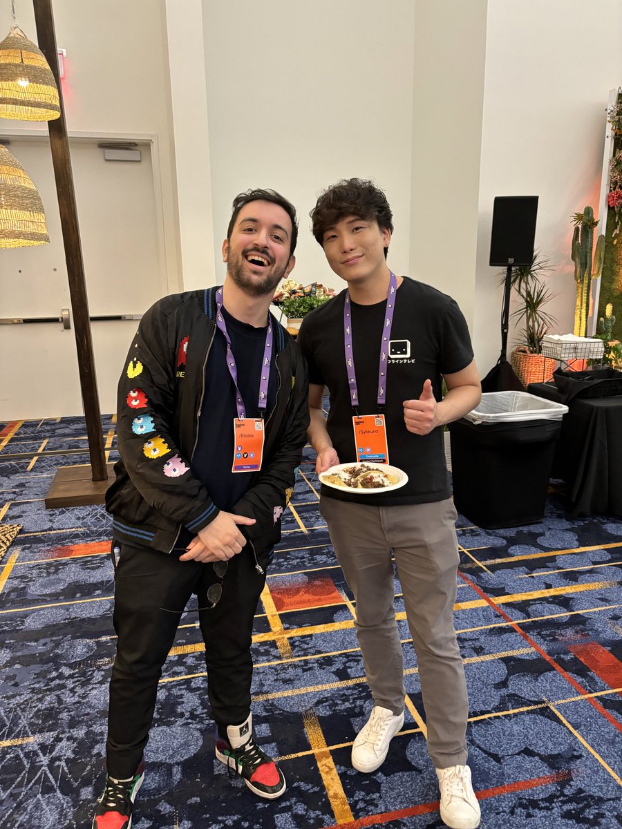 Sykkuno's tweet photo. my favorite french valorant teammate !! https://t.co/PYgXK8al6z
