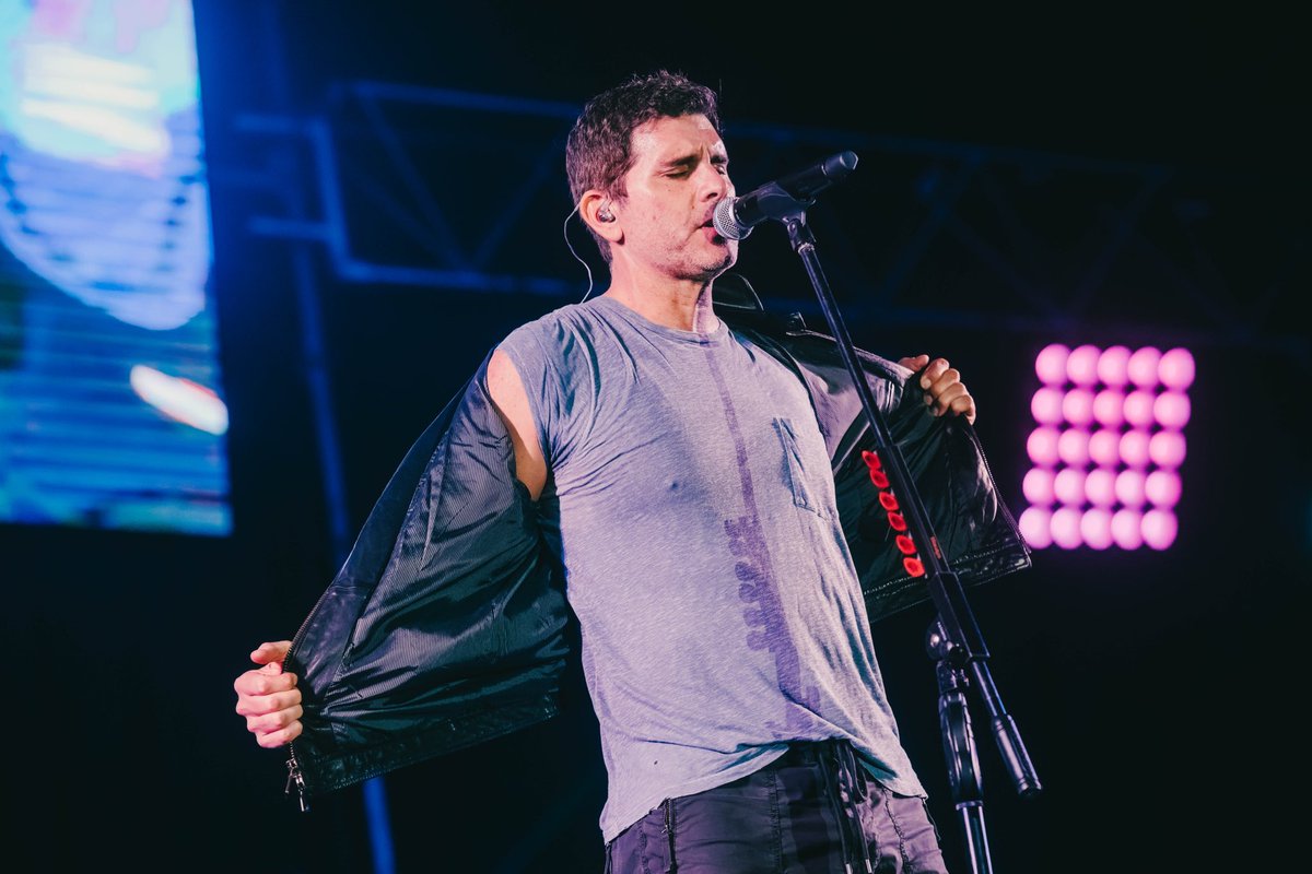 Gracias CUSCO, TRUJULLO Y CHICLAYO 🇵🇪 por su energía y cariño! ❤️Han dejado la vida en cada noche!! 💥 Nos vemos pronto que esto recién comienza. 🙌🏼
#HeVueltoaCasaTour