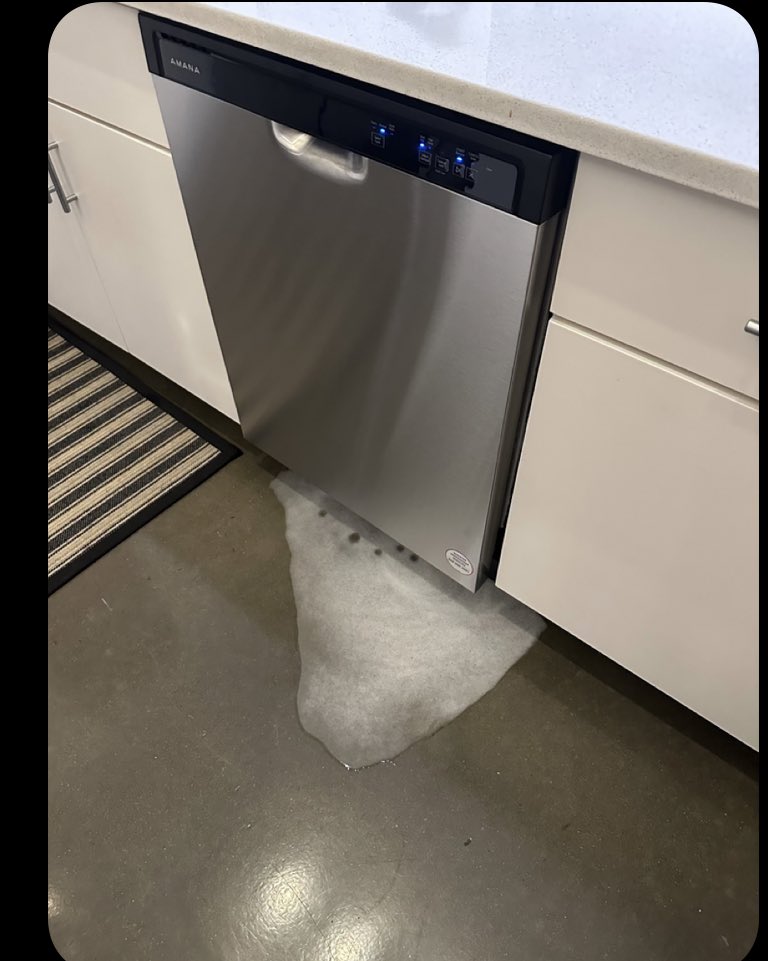 inreGray's tweet photo. Anyone a dishwasher expert and want to help me figure out why it could be leaking even after replacing with a brand new unit? https://t.co/b6Oe3blJXO