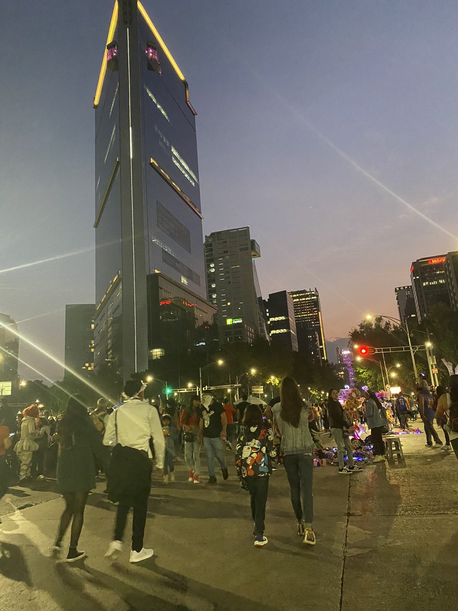Paseo de la Reforma anfitrión de las Catrinas.
