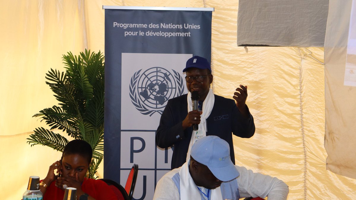 ElsouleyDiallo's tweet photo. Panel sur la problématique du financement du développement local de la Foire des Innovation  Communautaire, animé par Monsieur @khatarymbaye
Coordonnateur national du Programme de Financement du FEM en présence du représentant du @PNUDSenegal @AdtgertInfo https://t.co/DgbE0Qw7QW