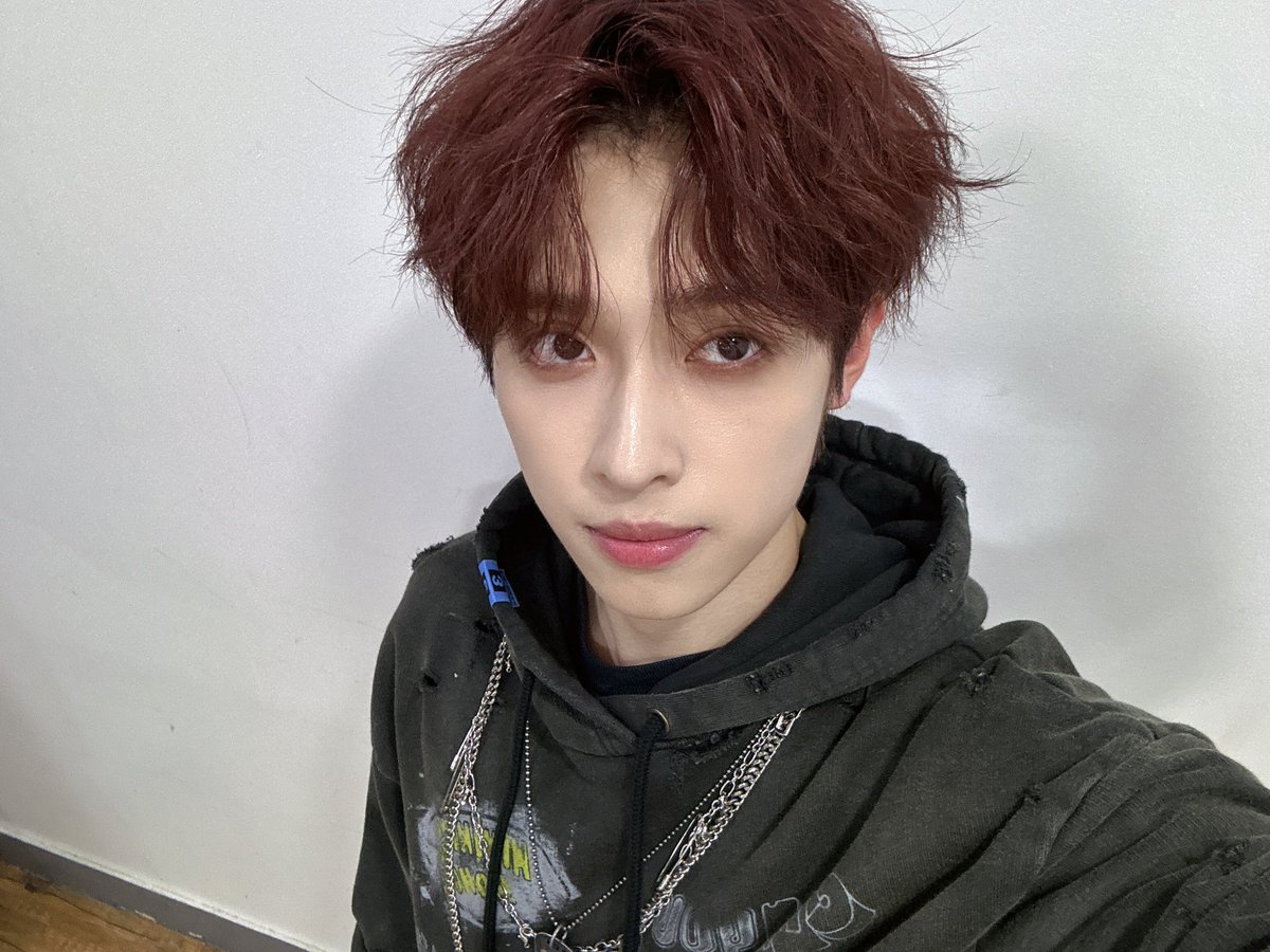 XH_official's tweet photo. 많이 웃자! 😁

#XdinaryHeroes #Gaon #가온 https://t.co/JBaNwAadsE