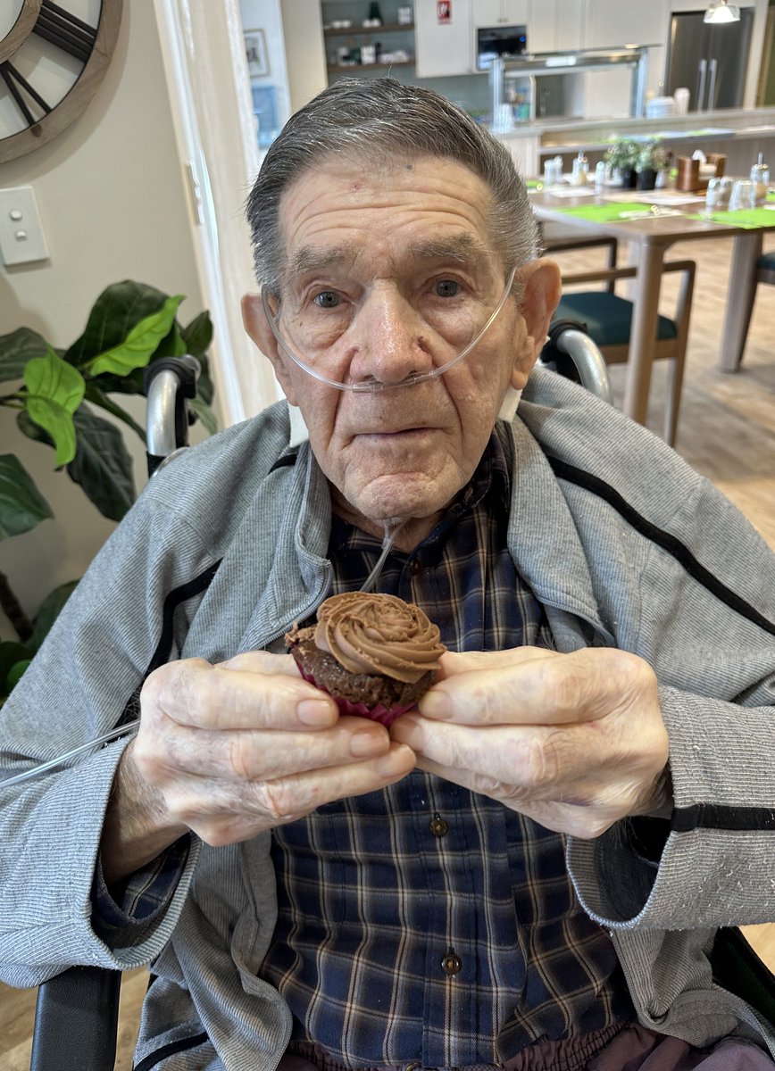 carinity_org's tweet image. Last week the Carinity Brownesholme #agedcare community in #Highfields held its monthly celebration of resident #birthdays – which coincided with chocolate cupcake day! Graham is pictured enjoying a #cupcake for his 88th birthday. #Toowoomba #LivingWithPurpose @toowoombaregion