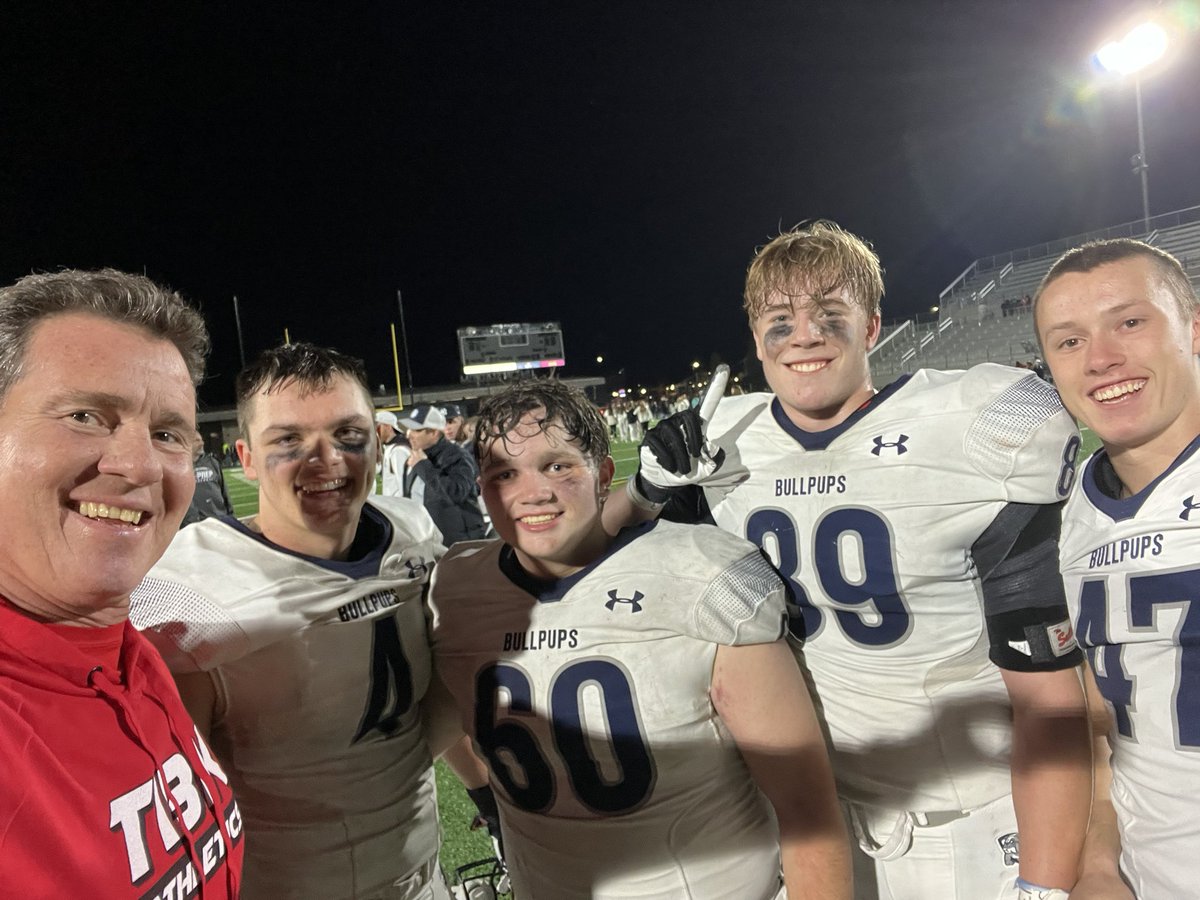 TommyB_K's tweet photo. GSL CHAMPS!๐#Gprep takes the title. Outstanding WIN against a tough Mt Spokane team. Congrats!๐ฏ
@WentworthScribn @HunterDerr14 @wrenjackson_ @WillJackson2023
#BKcrewโค๏ธ#TBKathletics
Not pictured - QB1 @BodieStafford14 https://t.co/qNNWxtoS8K