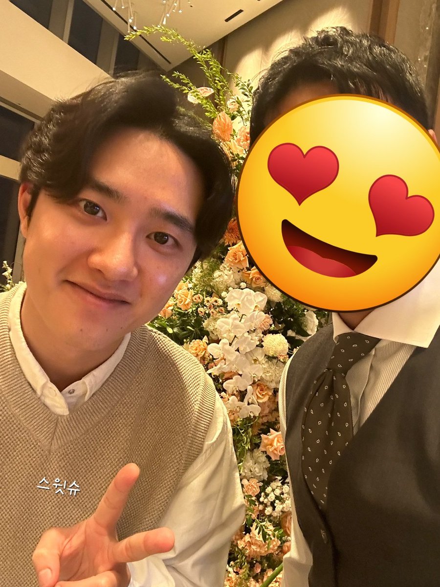 lightbaek614's tweet photo. kyungsoo and minseok last night 🥹 https://t.co/SdfvGSBThA
