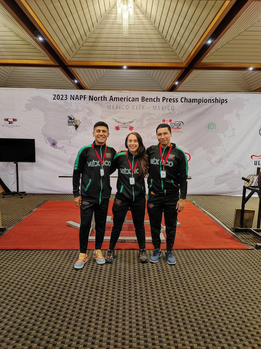 MaraLezama's tweet photo. ¡Orgullo quintanarroense! L@s chetumaleñ@s Mariana López y Luis Onofre ganaron medalla de plata 🥈 y bronce 🥉 en el Campeonato Norteamericano de powerlifting 🏋🏻‍♀ 🏋🏻, poniendo en alto el nombre de #QuintanaRoo en esta competencia de talla internacional.

Muchas felicidades chav@s y que sigan los triunfos. 👏🏼

#UnidosParaTransformar