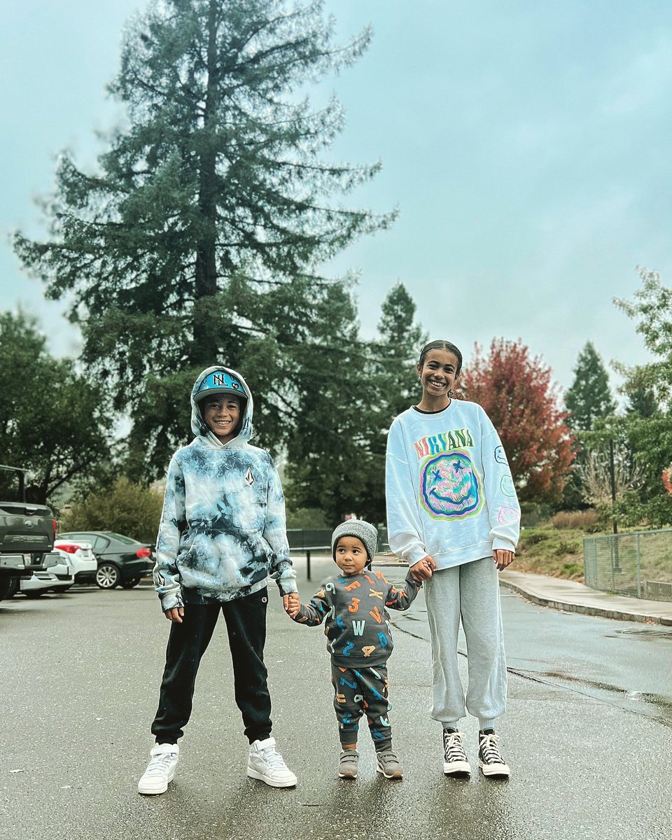 kevinwadams's tweet image. Squad.
#fam1st #3ofakind