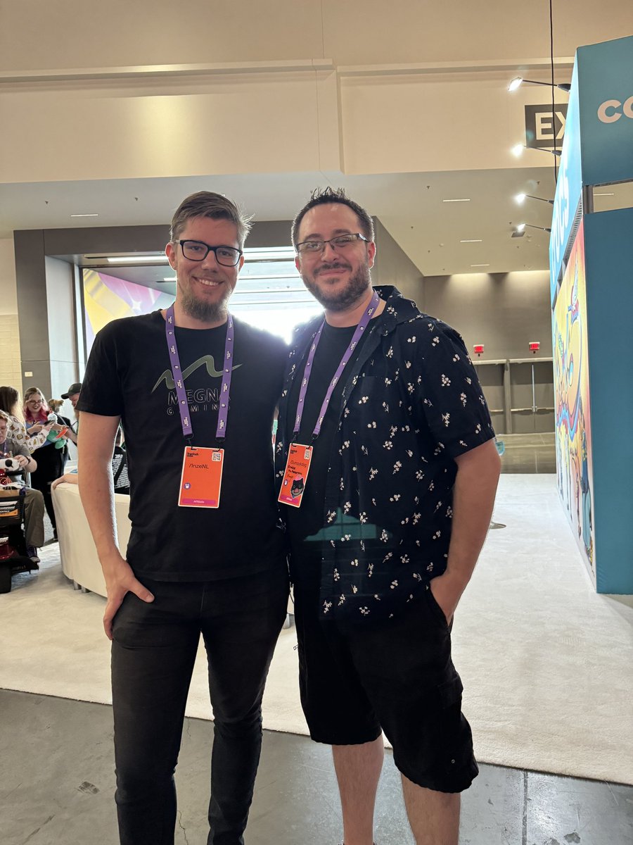 Dumpykdog's tweet photo. The fact I got to finally meet this fucking guy!!! @InzeBielderman https://t.co/I4uTTuFSVB
