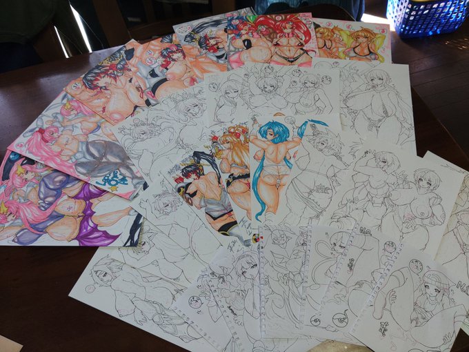 ここ1ヶ月くらい描いた絵を集めてみたら中々の物量だったので見て( ◜௰◝ ) 