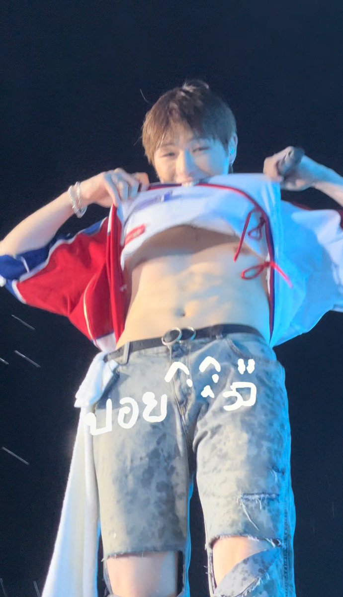 iiiPOYiii's tweet photo. ไม่ยอมให้รูปนี้หายไปจากไทม์ไลน์ 

#KANGDANIEL #WOWKMusicFestival https://t.co/3qzr6Rfv8F