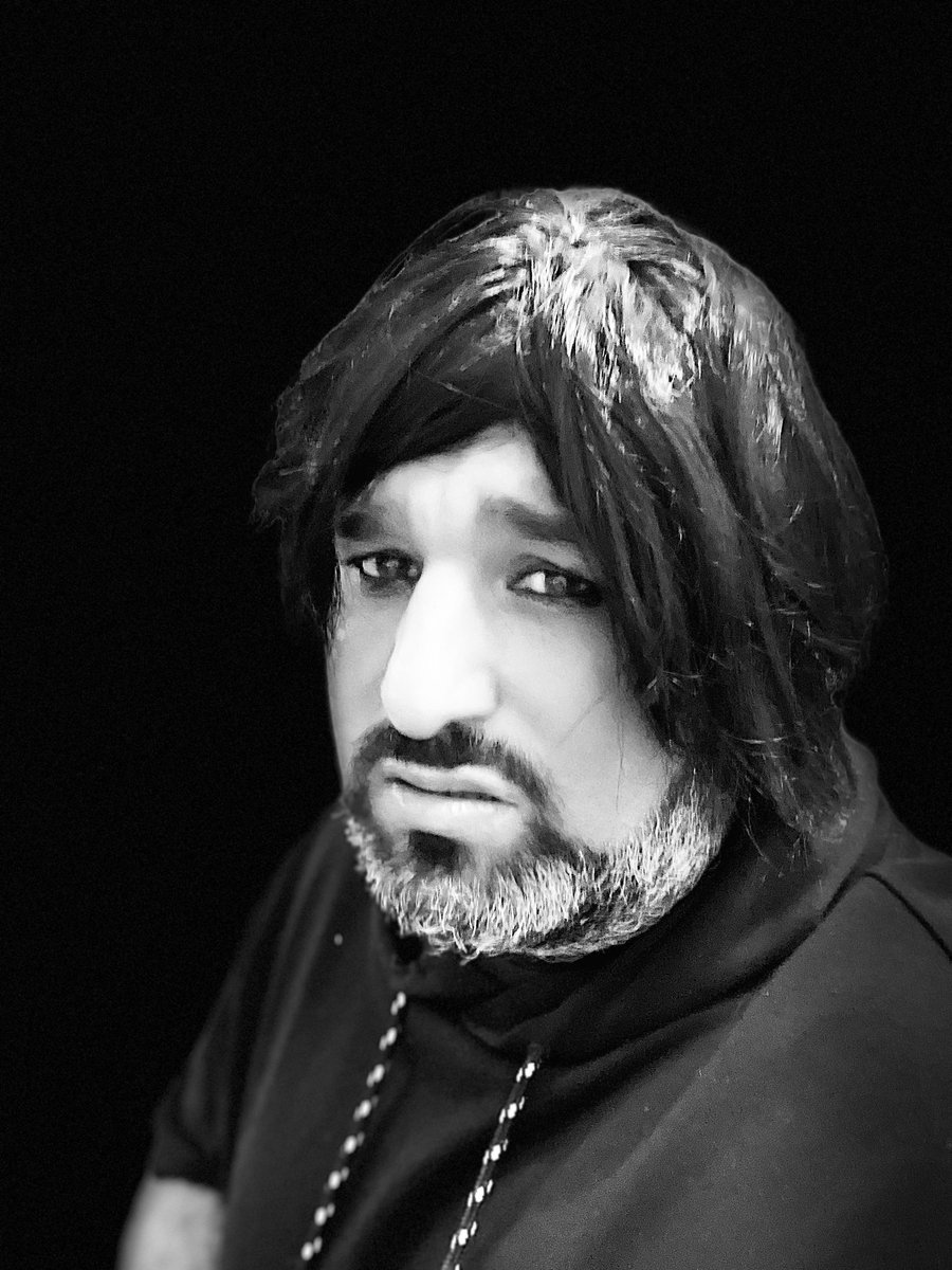 CoachHoskees's tweet photo. I present to you Emo Coach.
#emoisnotdead #Halloween #TIECrew https://t.co/X1qe3drvMN