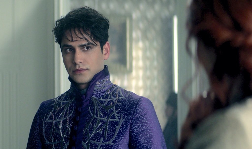 JuttaFreudig's tweet photo. #MusketeersEurope Beautiful #DavidKostyk 😍❤️ in his #Purple #Kefta 💜 #ShadowAndBone 🦌 season 1 & 2 - #LukePasqualino #lucapasqualino #LucaLundi https://t.co/O2bt85dNCb