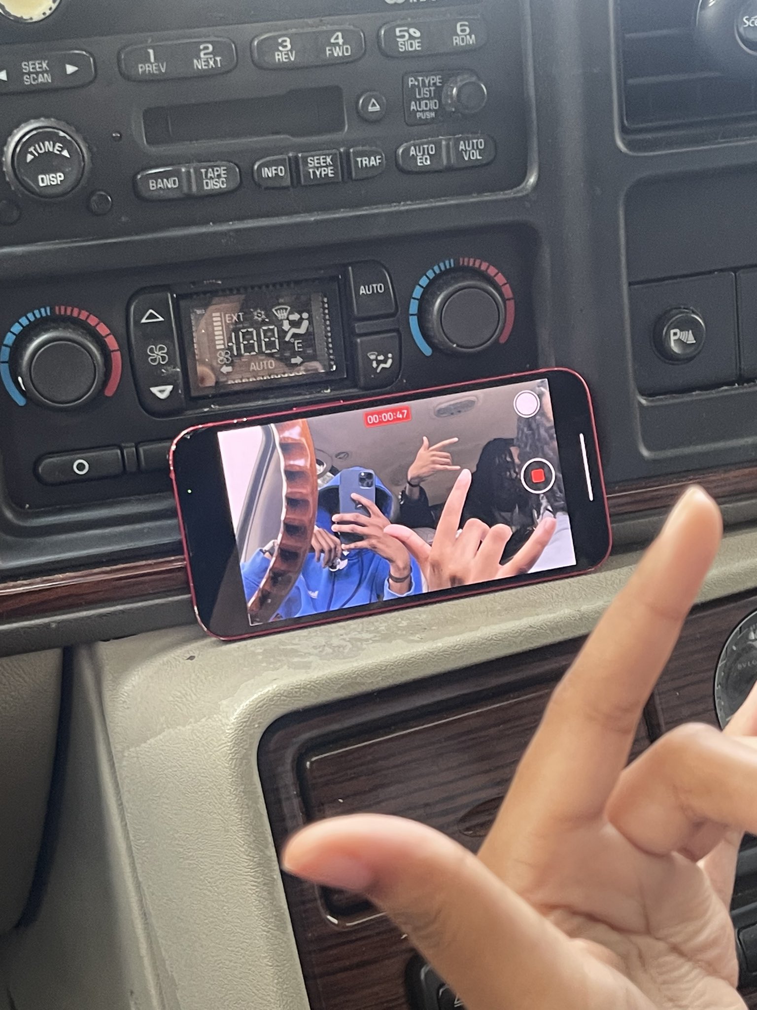 2006 chevy silverado 2024 ipad dash kit