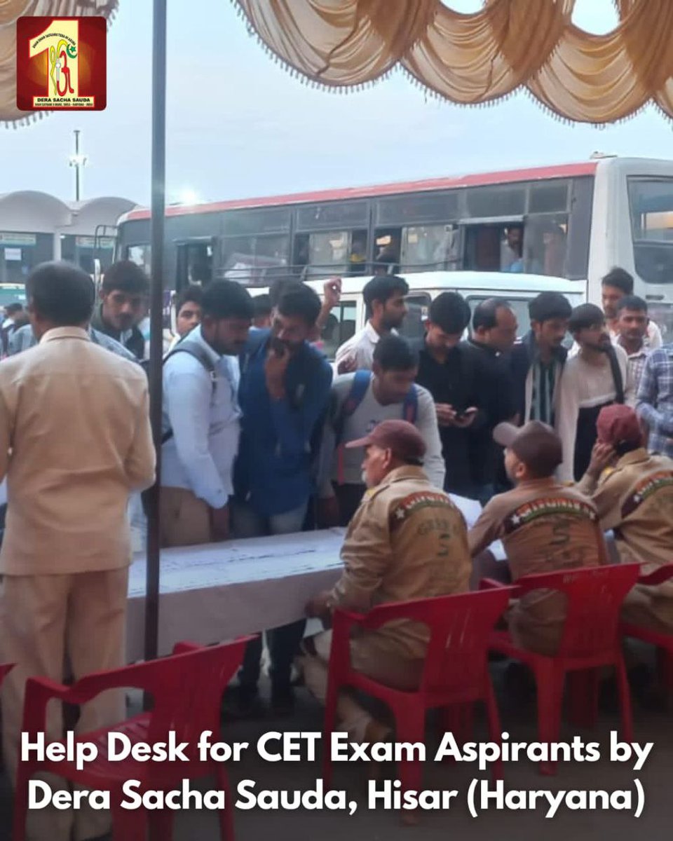 Insan_0777's tweet photo. #DeraSachaSauda volunteers provided invaluable information about routes to exam stations, resolved queries with patience and care, and even set up a water stall to provide refreshment and calmness to the students. 

#CETExamHaryana Help Desk 
Saint Gurmeet Ram Rahim Ji Insan https://t.co/fskFKSZzGL