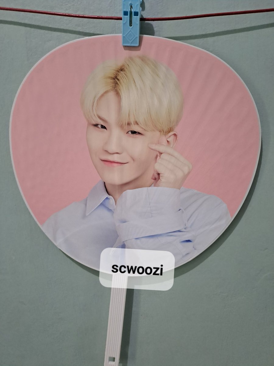 scwoozi's tweet photo. wts / want to sell seventeen woozi uchiwa woozi fansite merch

woozi mini uchiwa
💰100K 
japan arena tour jat ot13 
💰 120K
woozi carat camp
💰120K
🗒 tanpa plastik (free tower records uchiwa sleeve)
fansite merch kipas fansite pinkmelody
💰35k each https://t.co/Y3uLeumCjC