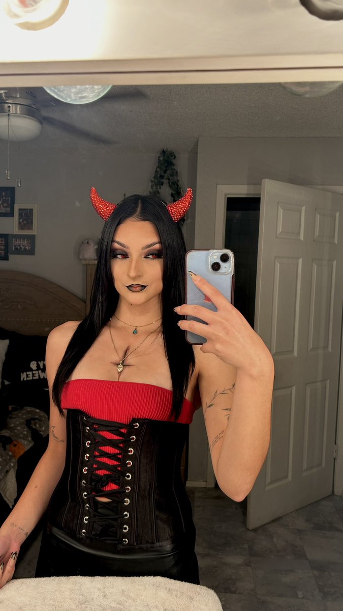 _average_ash's tweet photo. devil fun https://t.co/fI2LaQZeaZ