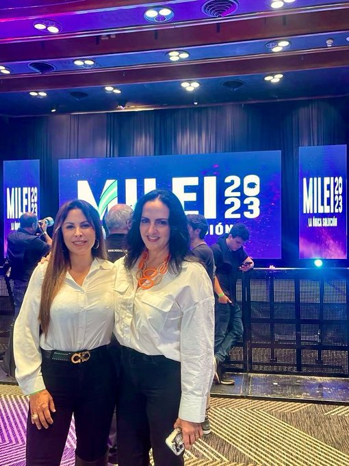 Yo siendo el jefe de campa&ntilde;a de @JMPresidente23 mando a echar a esta perra ..jajajajajaj sal y mas sal<a class="tags" target="_blank" title="On Twitter" href="/?out=eyJ0eXAiOiJKV1QiLCJhbGciOiJIUzUxMiJ9.eyJpYXQiOjE3MjYwMjU3OTQsImlzcyI6InR3cG9ybnN0YXJzLmNvbSIsIm5iZiI6MTcyNjAyNTc5NCwiZXhwIjoxNzU3NTYxNzk0LCJyZWRpcmVjdF91cmwiOiJodHRwczovL3R3aXR0ZXIuY29tL0pNUHJlc2lkZW50ZTIzIn0.w_hqaxlNs8ZdJMXfHfcQZaX7ToVJBADEqFYkgQp379e5NM4ihelEDmtDZbw-un1n-5mhd1r5Bl37VUoZ6GosdA">@JMPresidente23</a><a href="/tag/alejoygioelecciones"class="tags"><span>#alejoygioelecciones</span></a>