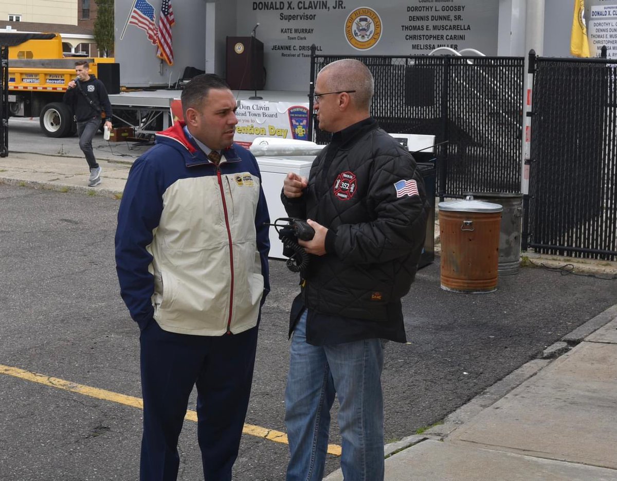 RepDesposito's tweet photo. October is #FirePreventionMonth here in #NY04 and throughout the Nation.
Woodmere FD keeps #FiveTowns communities safe 24/7/365 and today hosted an event to deliver key information to neighbors that potenially could safe a life! 🚒 https://t.co/XnkRh6kVMG