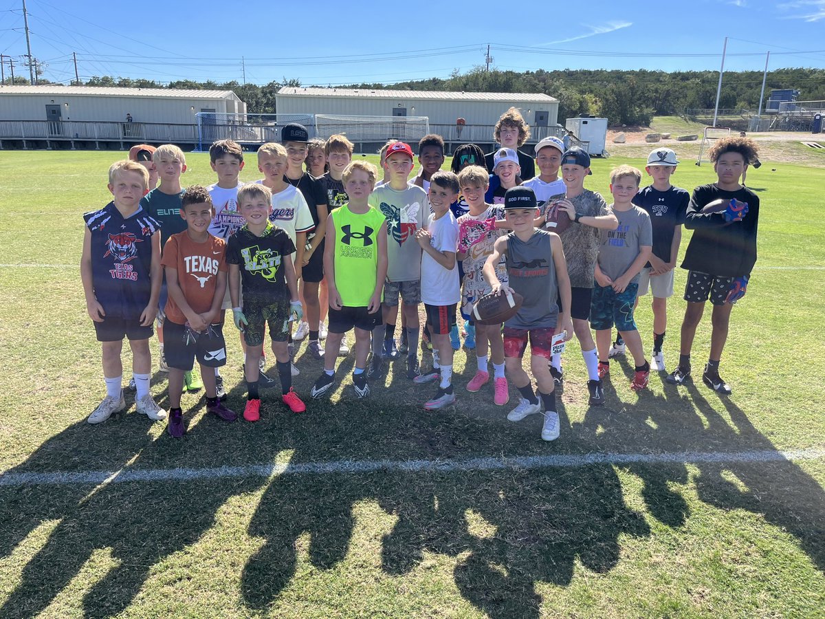 GREAT day today at our first of two fall minicamps we are doing! Jaxon &amp; I absolutely LOVED coaching these kids! Grateful to our amazing coaches <a href="/AtzelChavez/">Atzel Chavez Jr.</a> <a href="/PrewitTanner/">Tanner Prewit</a> <a href="/RKlubnik10/">Reed Klubnik</a> &amp; <a href="/MarcMirizzi/">Marc Mirizzi</a> who helped us out &amp; poured into these kids!  <a href="/shipperformance/">SHIPLEY PERFORMANCE</a>