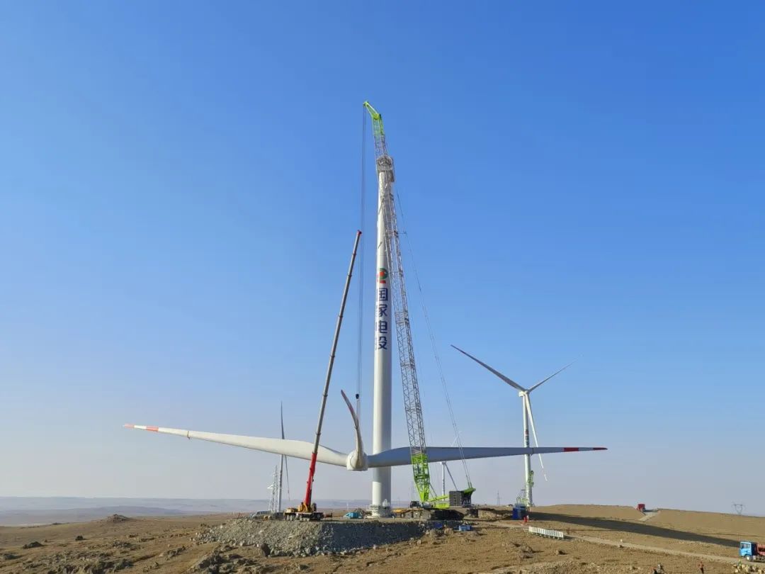 ChinaSPIC's tweet photo. #GreenSPIC Recently, the installation of the wind turbines for the first batch of 1.2 million kilowatt turbines in the initial phase of #SPIC's Ulanqab 6 million kilowatt wind power project, the largest onshore wind power project in the world, has been completed. https://t.co/mjVb6ZvRYM