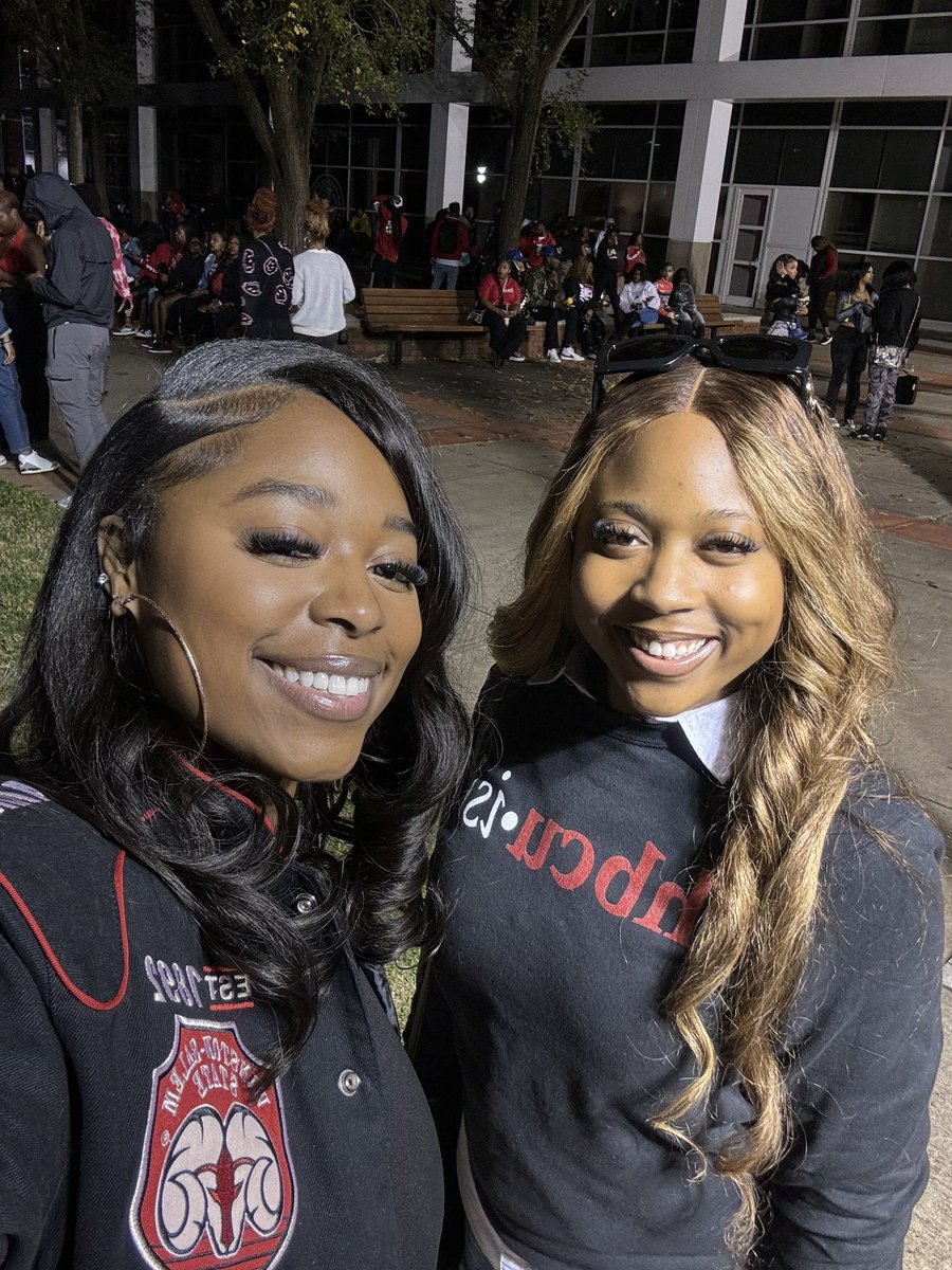 mjtoofine's tweet photo. an HBCU homecoming. #WinstonSalemStateUniversity https://t.co/jcMfQX3oUj