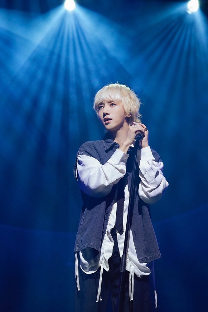 YESUNG_smtown's tweet photo. 슈퍼주니어 예성, 6년 5개월 만의 국내 콘서트 ‘Unfading Sense’ 성황!
아티스틱 보컬, 밴드 세션, 무대 오브제 어우러진 ‘감각’의 향연!
“첫 솔로 투어 시작점, 용기와 힘을 준 모든 분께 감사하다” 소감!

https://t.co/9MjeTcvjJ8

#예성 #YESUNG
#슈퍼주니어 #SUPERJUNIOR 
#Unfading_Sense https://t.co/FlXhIMPaeE