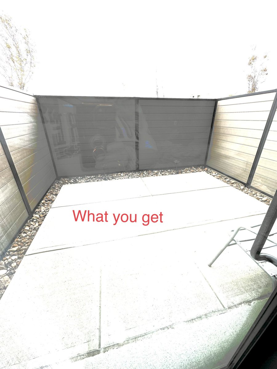 TonyaGuillamun's tweet photo. @Expedia - Do. Better. Take accountability for misrepresenting a hotel room on your website. Deceptive. False advertising. Add ‘no view’ (of anything but a wall) to the description and definitely remove the pic of the patio room at the DoubleTree in Hot Springs, AR. https://t.co/v9enct5Scx