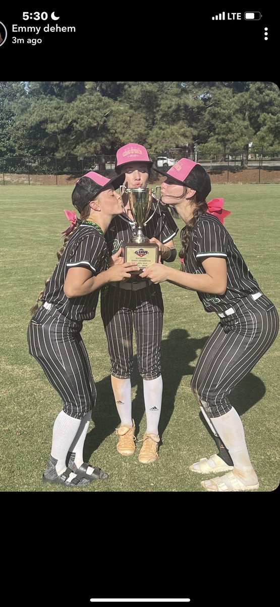 CarleighKnowle2's tweet image. Thank you to all of the parents/coaches who provided for us mentally and physically to make this the best last year ever, we couldn’t have done it without y’all. We seniors couldn’t have asked for a better ending🏆🏆🏆🏆🏆🏆🏆#7peat