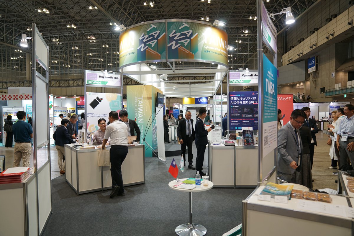 StartupislandTw's tweet photo. 先週 #CEATEC で #台湾 #サイバーセキュリティ& #イノベーション パビリオン にお越し頂いた方々にお礼申し上げます❤️台湾企業の提案について興味のある方はぜひ連絡してくださいね!引き続きよろしくお願いいたします🙏
#台日 #スタートアップ #DX #IoT #TWISA #TOGETHERGOBIG #TAIWAN #zerotrust #AI https://t.co/1IQC2bBrj8
