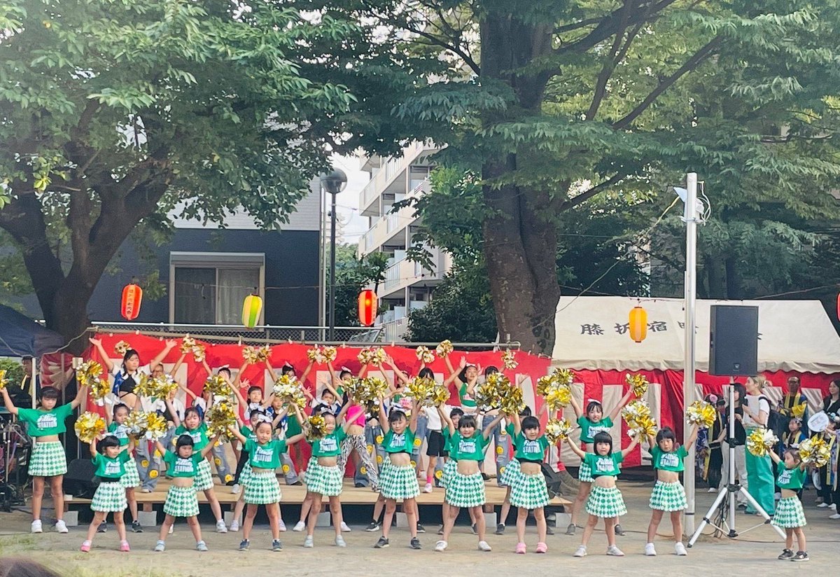 asakashakyo's tweet photo. ★あさか福祉作業所からのお知らせ★
10/28（土）「ふれあいマルシェ」参加団体のご紹介！
R.D.Kは朝霞市を中心に活動しているダンススクールです。年齢問わず様々なジャンルのクラスがあり、12/2朝霞市民会館での発表会に向けて一生懸命練習中です！
生徒募集中！詳しくはHP→https://t.co/1A9bizuXjl https://t.co/lRONhsZo9h